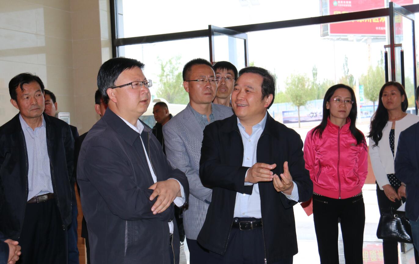 原州区区委书记杨文等领导视察六盘山创客汇